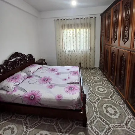 Vila Qani Vlorë