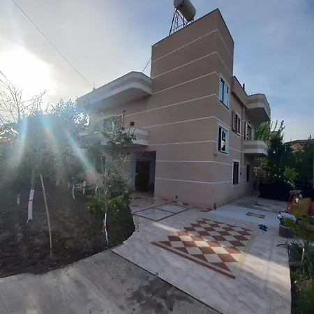 Vila Qani