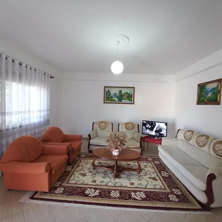 아파트 Vila Qani