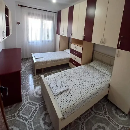 Vila Qani Vlorë